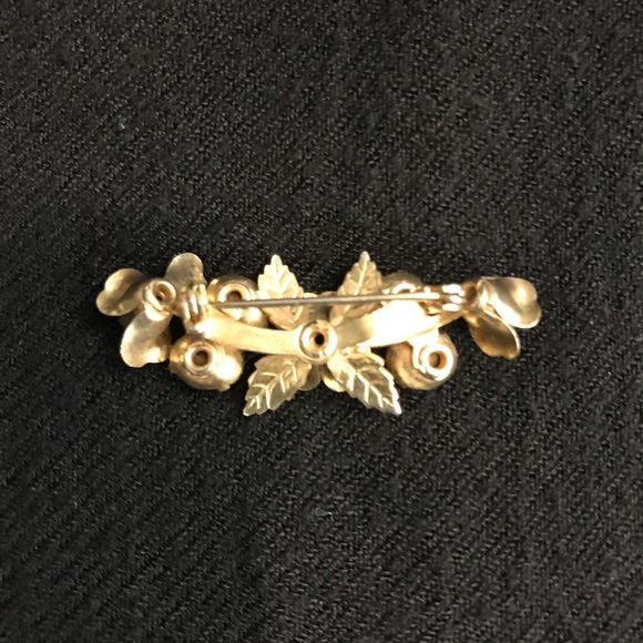 Vintage Floral Brooch - Picture 7 of 8